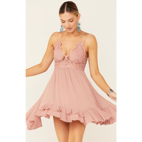 Free People Dresses & Skirts - NWT rose Adella slip dress